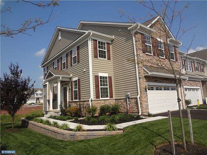 1st image of 315 Fairfield Cir S