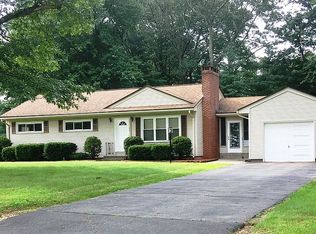 55 Gladwin Dr, Westfield, MA 01085