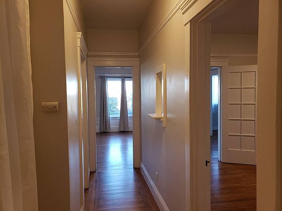 5th image of 566 21st Ave