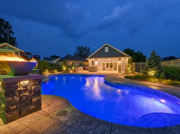 3865 Martha St, Omaha, NE 68105