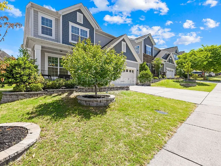 10677 Sky Chase Ave NW — Photo 5