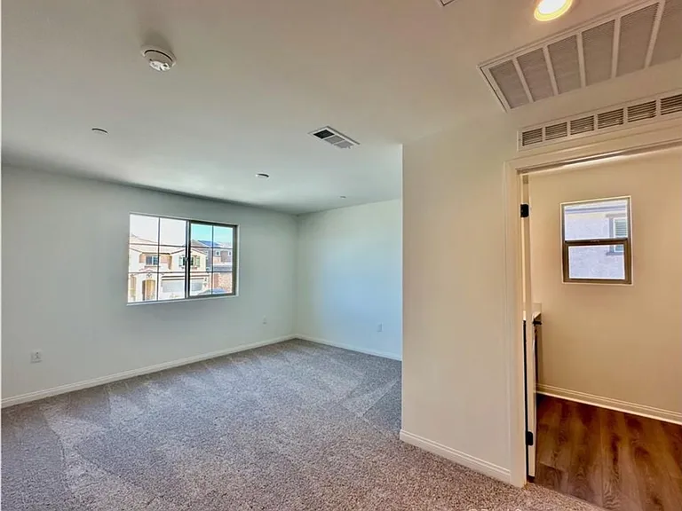 8489 Anthony St — Photo 14