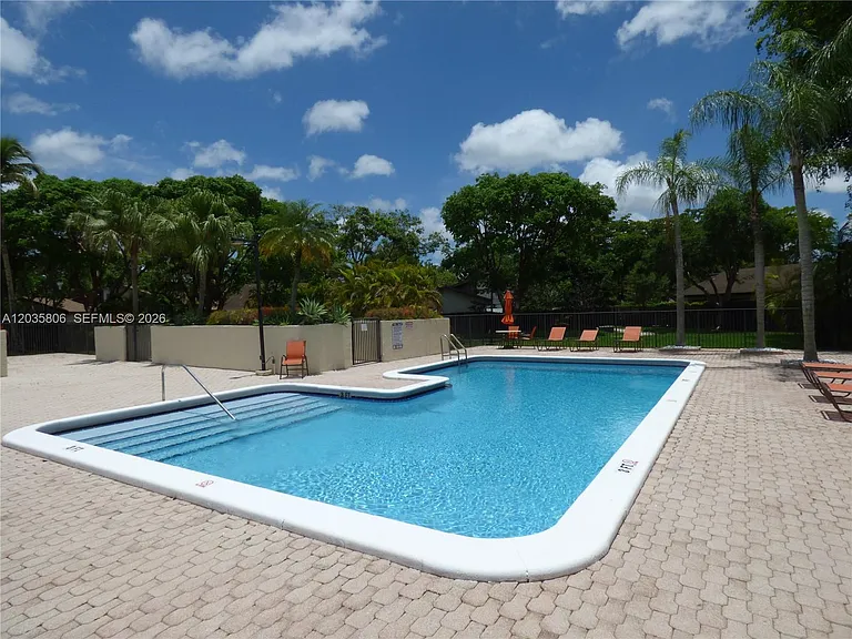 10857 SW 132nd Circle Ct — Photo 30