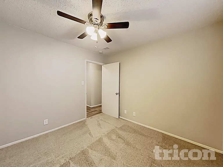 155 Bellvue Dr — Photo 10