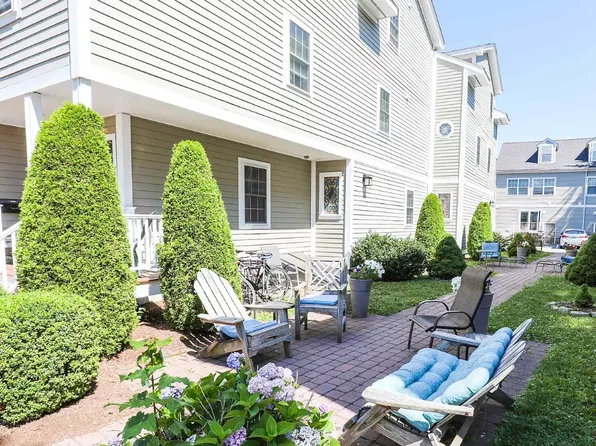 34 Raymond St, Allston, MA