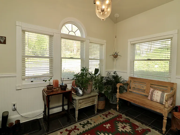 359 Cherry St — Photo 2
