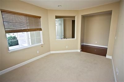 3rd image of 1517 Marigold Dr