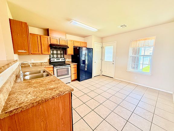 5th image of 14775 S Fern Pl