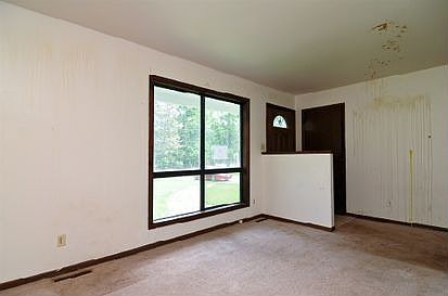 3rd image of 26325 W Prospect Ave