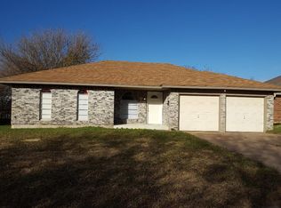 725 N Southminster St, Moore, OK 73160