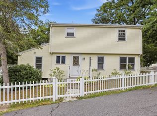 107 Pond St, Rockland, MA 02370