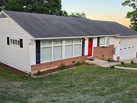 3rd image of 127 Shelly Rd