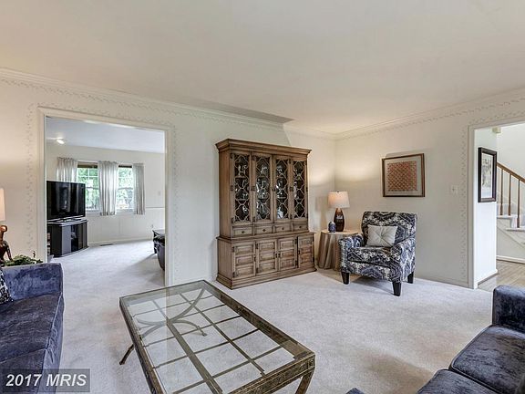 5th image of 3601 Great Laurel Ln