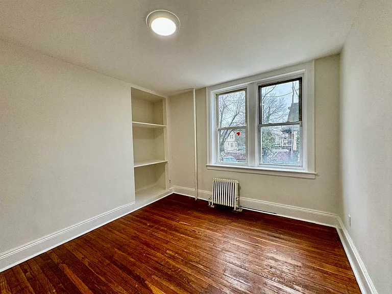 197 Lafayette Pl #C3 — Photo 4