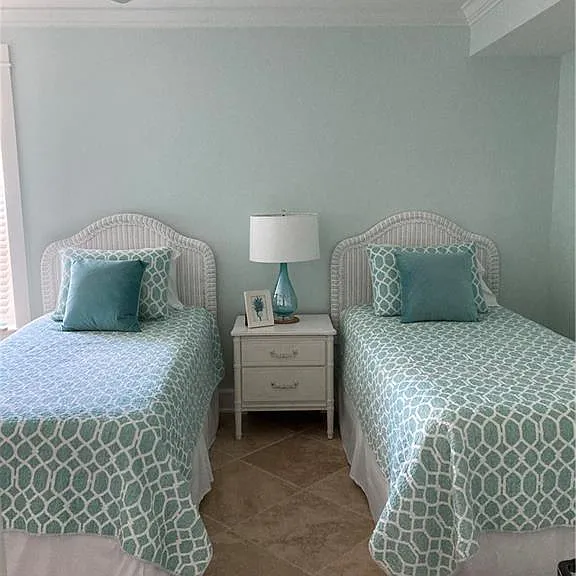 1910 Gulf Shore Blvd N #112 — Photo 24