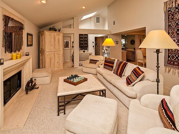4th image of 9166 Gleneagle Dr