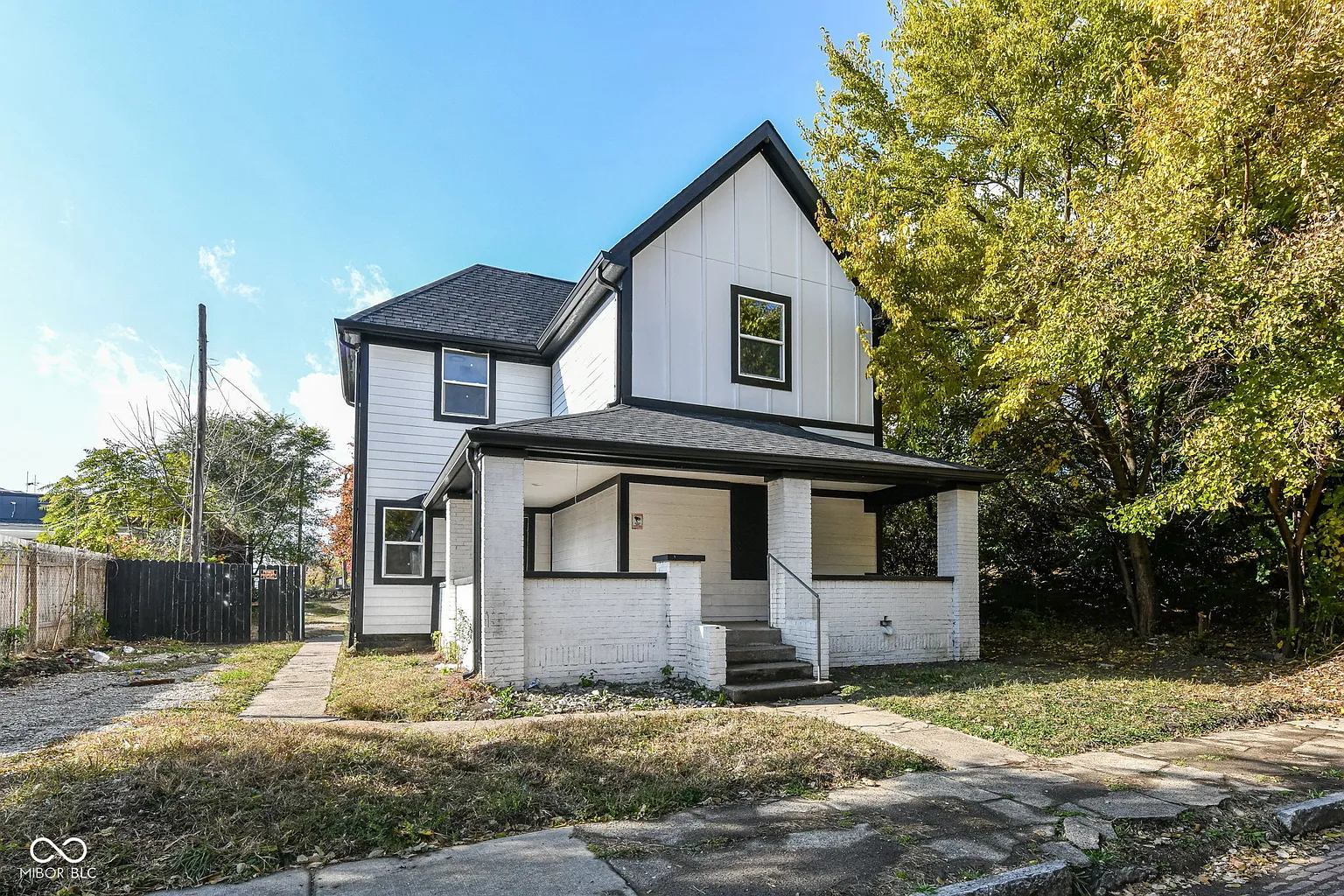 1126 Union St photo 1
