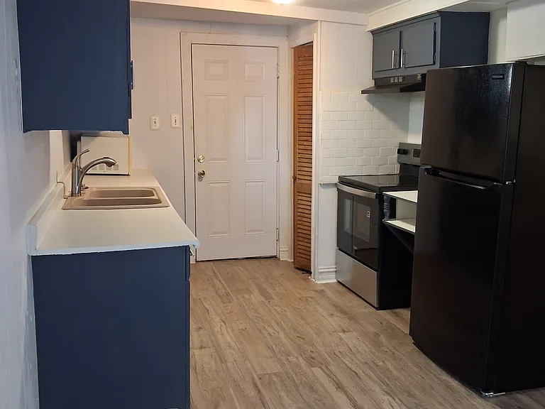 533 E Milton Ave — Photo 24