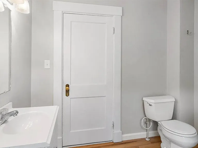 93 Main St #3 — Photo 6