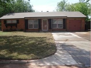 6105 N Redmond Ave, Warr Acres, OK 73122