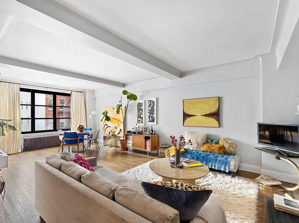 235 E 22nd St APT 5E, New York, NY 10010