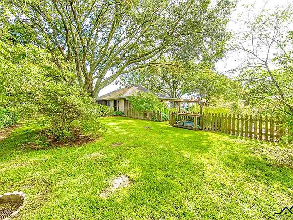 3rd image of 250 Bayou Vista Dr