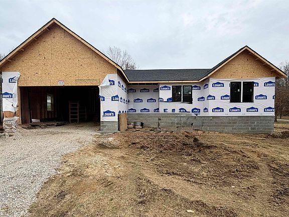 2nd image of 922 Russell Rd