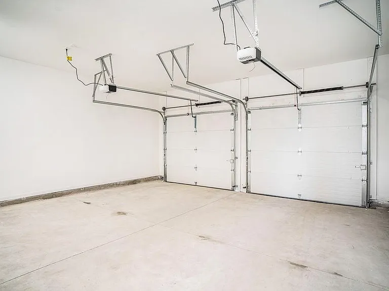 6045 Handley Dr — Photo 12