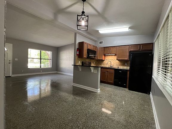 4th image of 248 S Pearl Lake Cswy