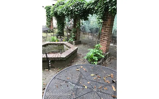 Sold by Douglas Elliman | media 15