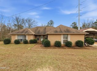 263 Charlie James Rd, Mendenhall, MS 39114