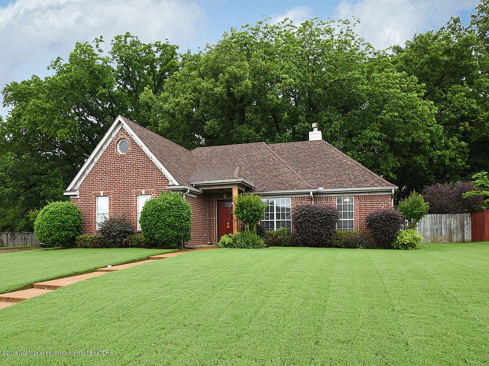 1st image of 155 Village Dr