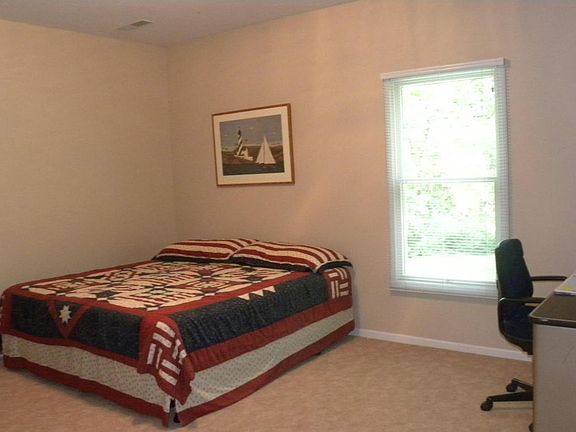 3rd image of 601 Sudbury Dr