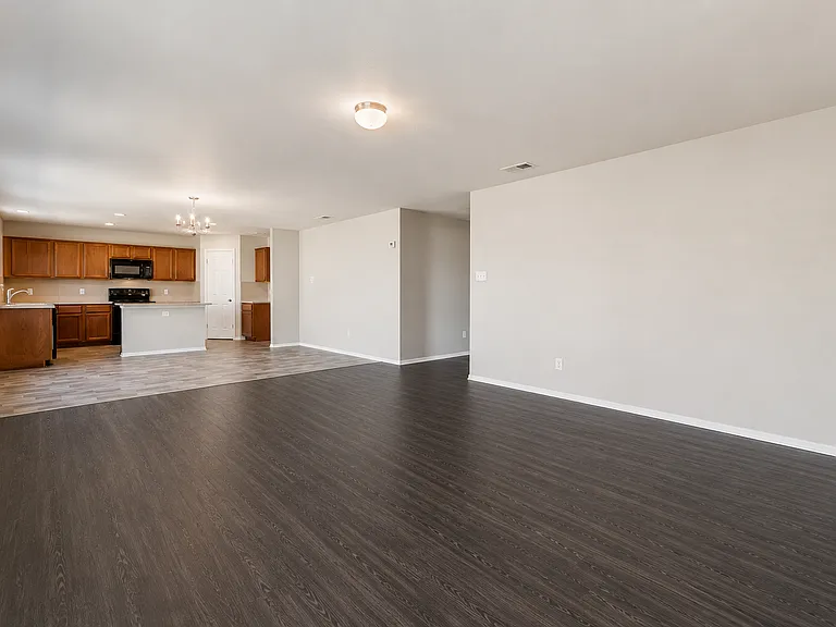 5140 Glen Eden Dr — Photo 3