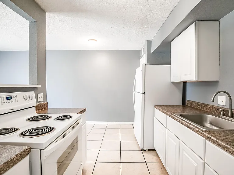 2215 Mission Hill Dr #104 — Photo 7