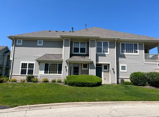 461 Blue Springs Dr, Fox Lake, IL 60020