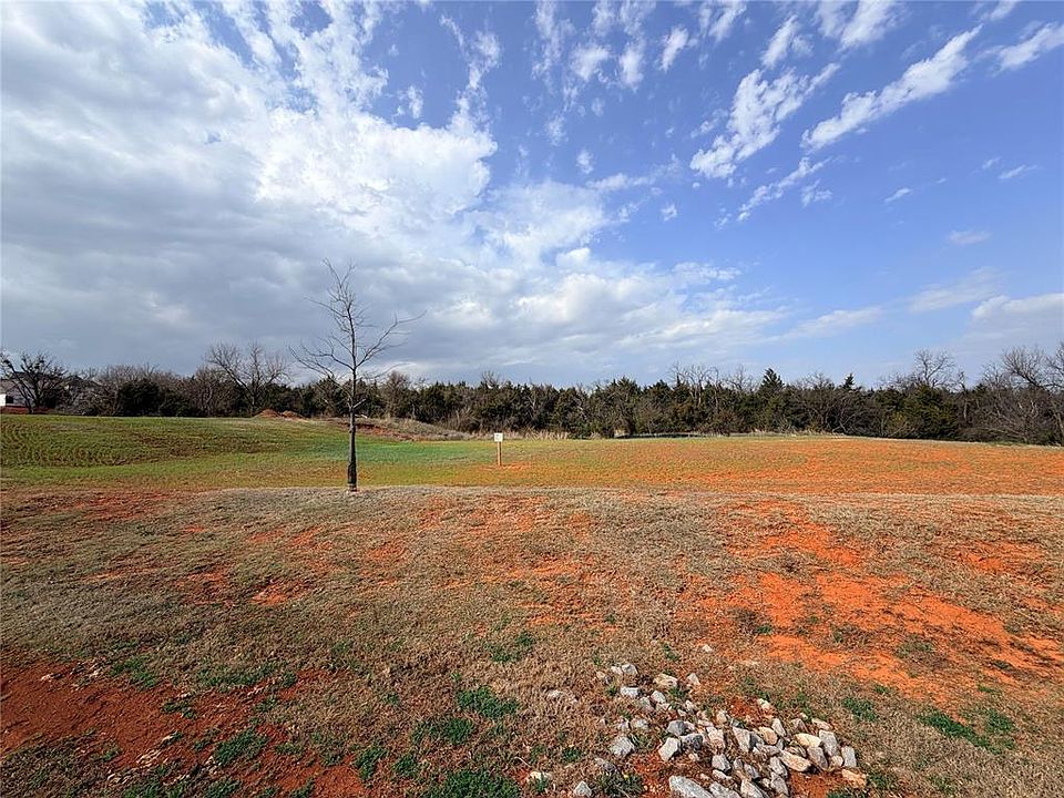 2nd image of Selah Way Lot 24