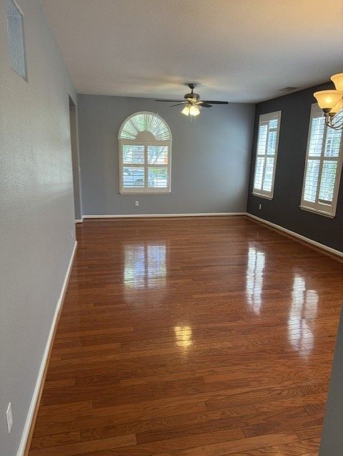 1st image of 156 W Verano Ct