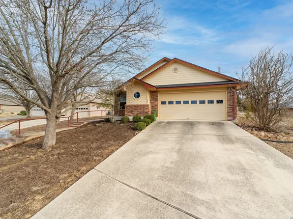 458 Vicksburg Ave, Kerrville, TX 78028