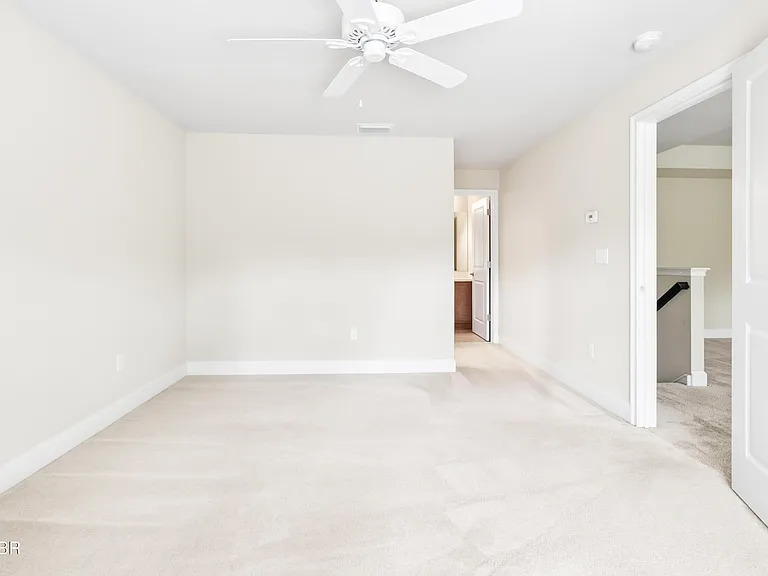 802 Aldenham Ln — Photo 26