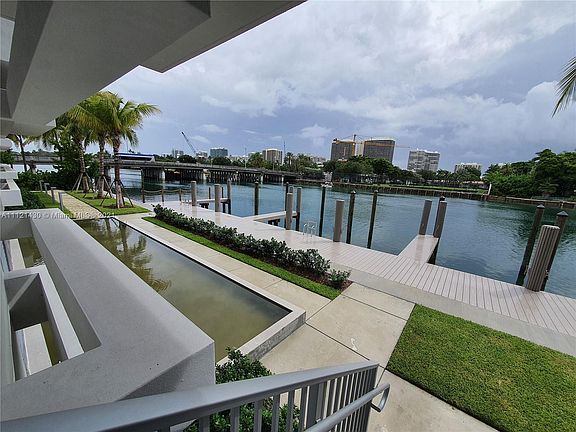 3rd image of 9521 E Bay Harbor Dr #Penthouse 01