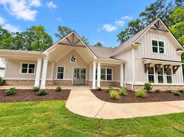 1290 Lake Dr, Greensboro, GA 30642