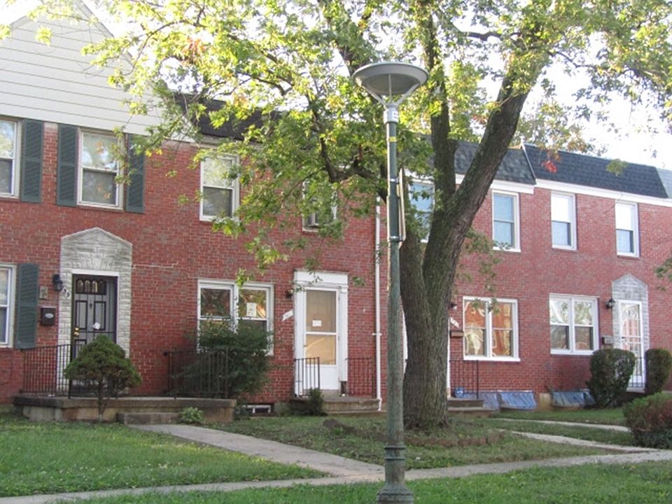2nd image of 761 Yale Ave