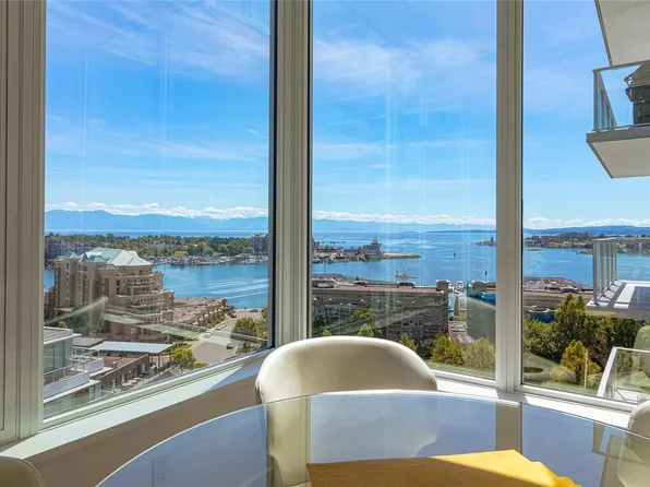 60 Saghalie Rd #907, Victoria, BC V9A 0H1