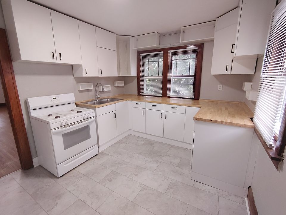 1st image of 1202 18th St #3