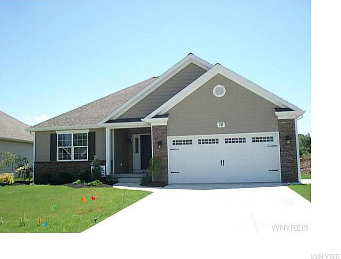 1st image of 25 Cottagewood Ln