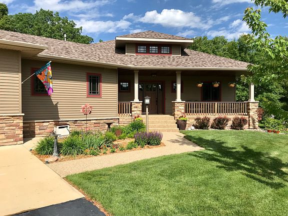 2nd image of 3415 W Lake Jessie Dr SE