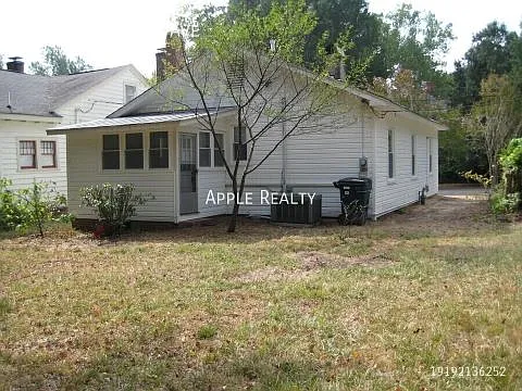 2034 Englewood Ave — Photo 6