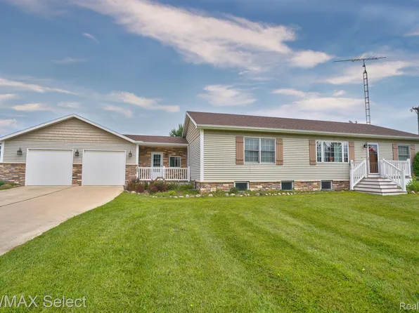 5514 Columbiaville Rd, Columbiaville, MI 48421