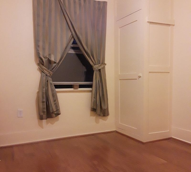 2nd image of 5618 Woodside Ave APT 3R